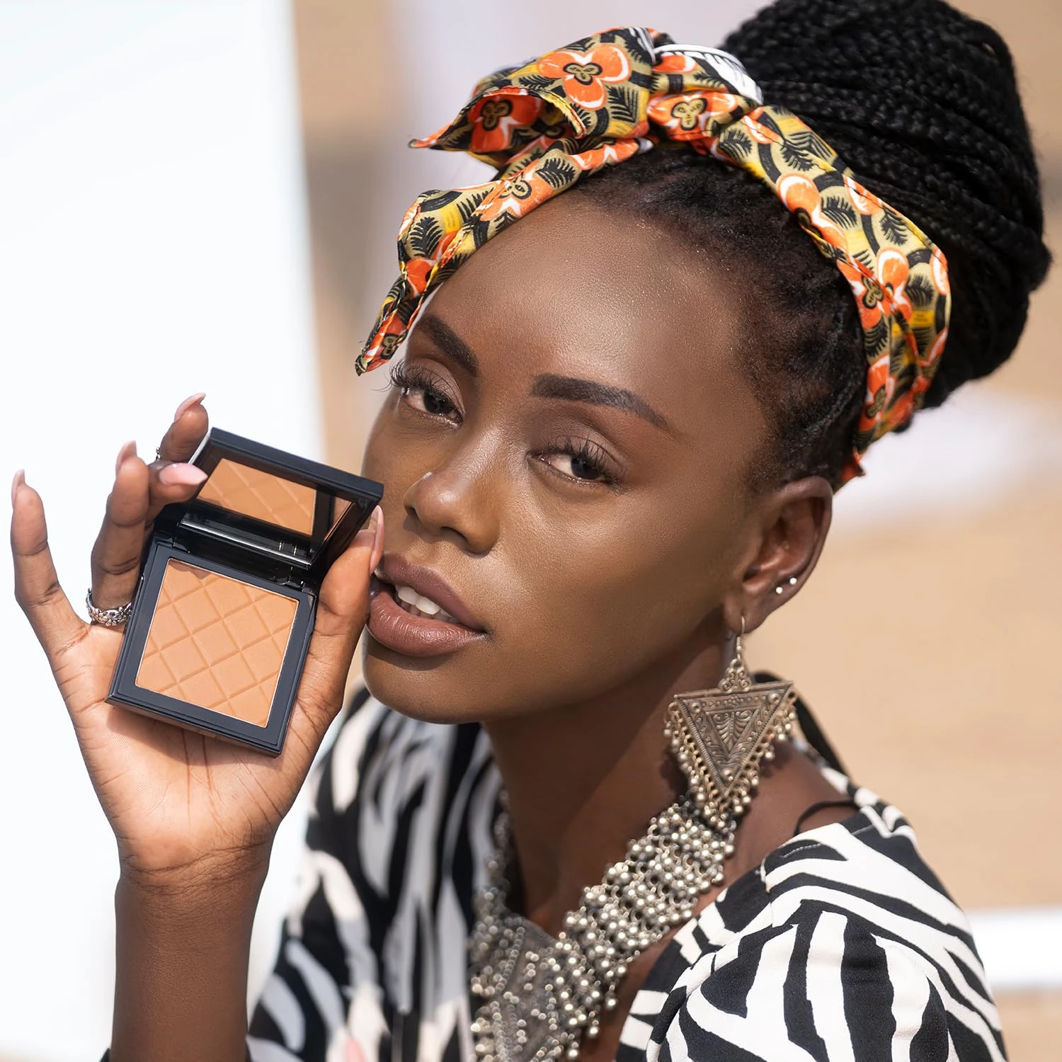 PAC Spotlight Bronzer, Centre Stage-2.webp